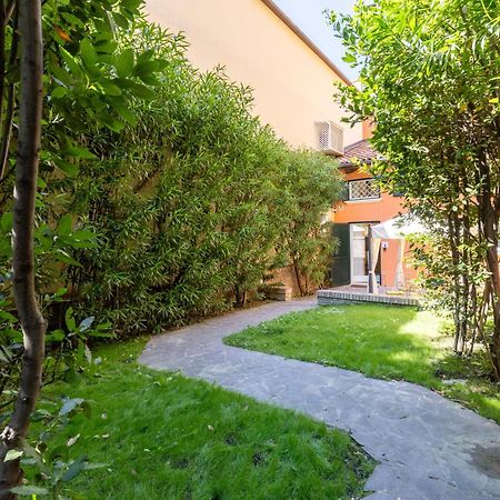 Isaia Garden -Private Garden Spa Bath Bolognarooms Bolonya Dış mekan fotoğraf